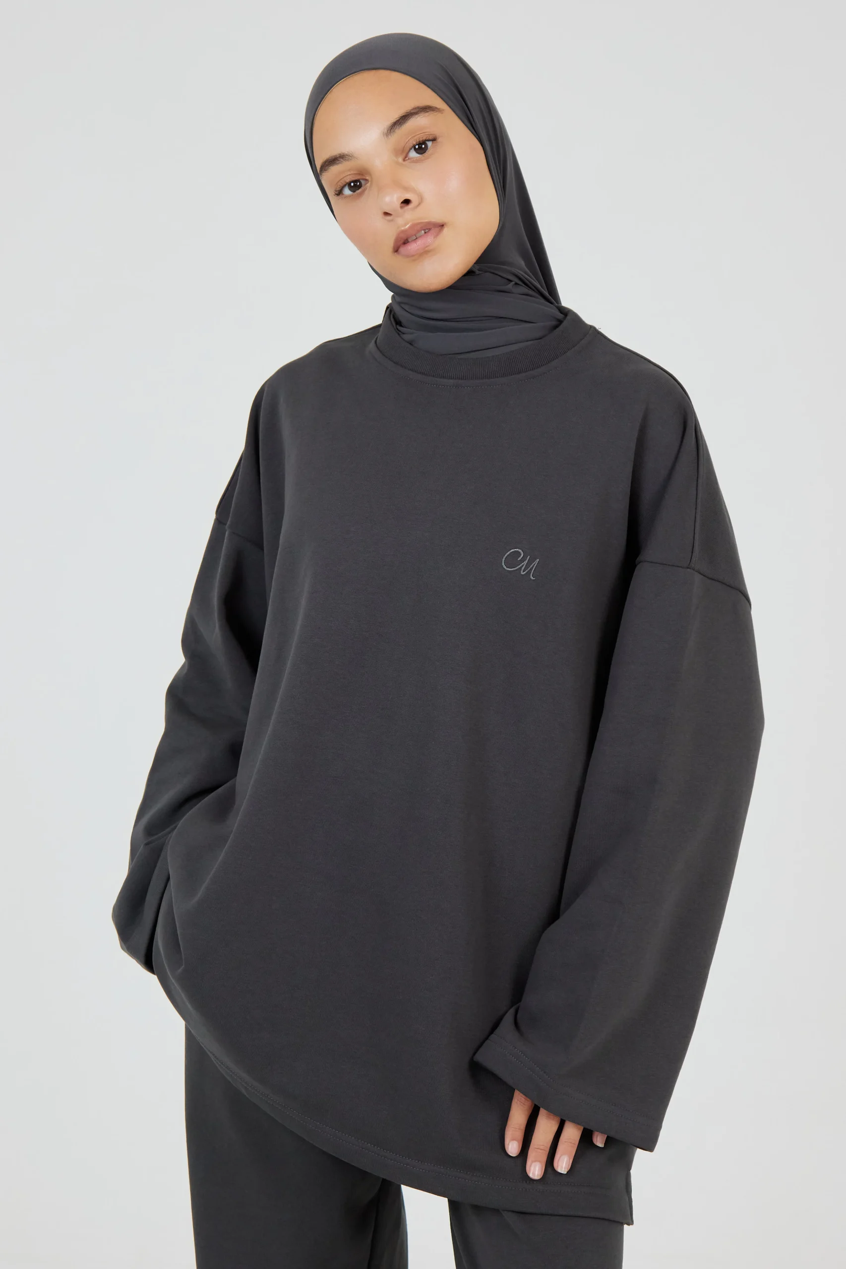 Le Sweat-shirt Gris Anthracite – Image 2